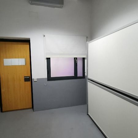 Traveller Box Hostel Seville Ngoại thất bức ảnh