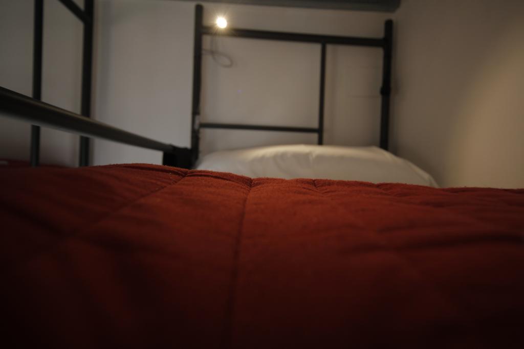 Traveller Box Hostel Seville Phòng bức ảnh