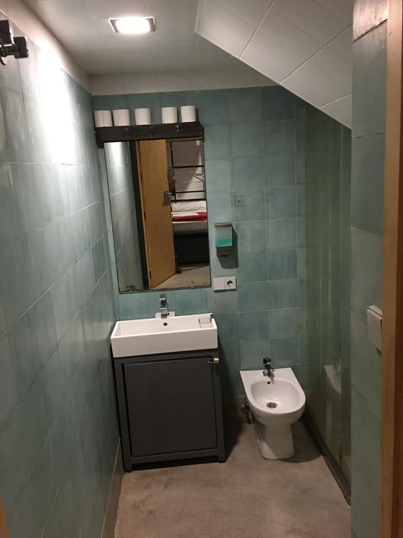 Traveller Box Hostel Seville Ngoại thất bức ảnh